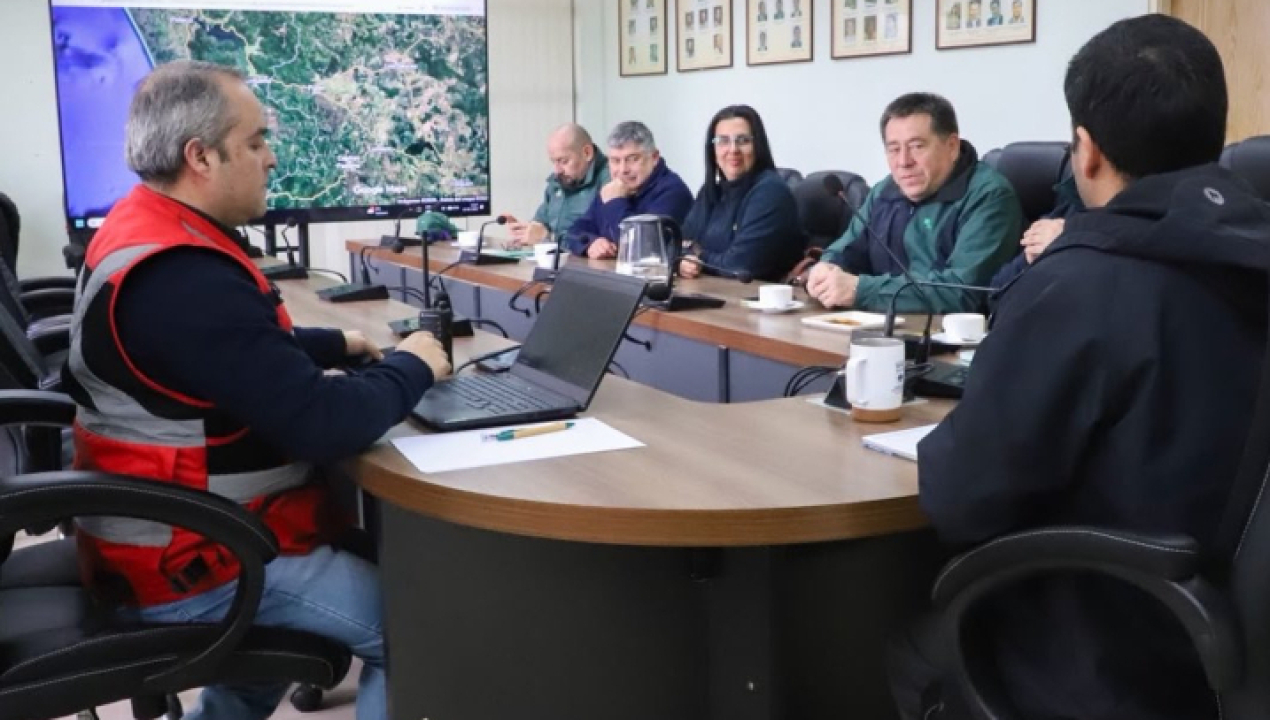 /contulmo-refuerza-coordinacion-preventiva-ante-riesgo-de-incendios