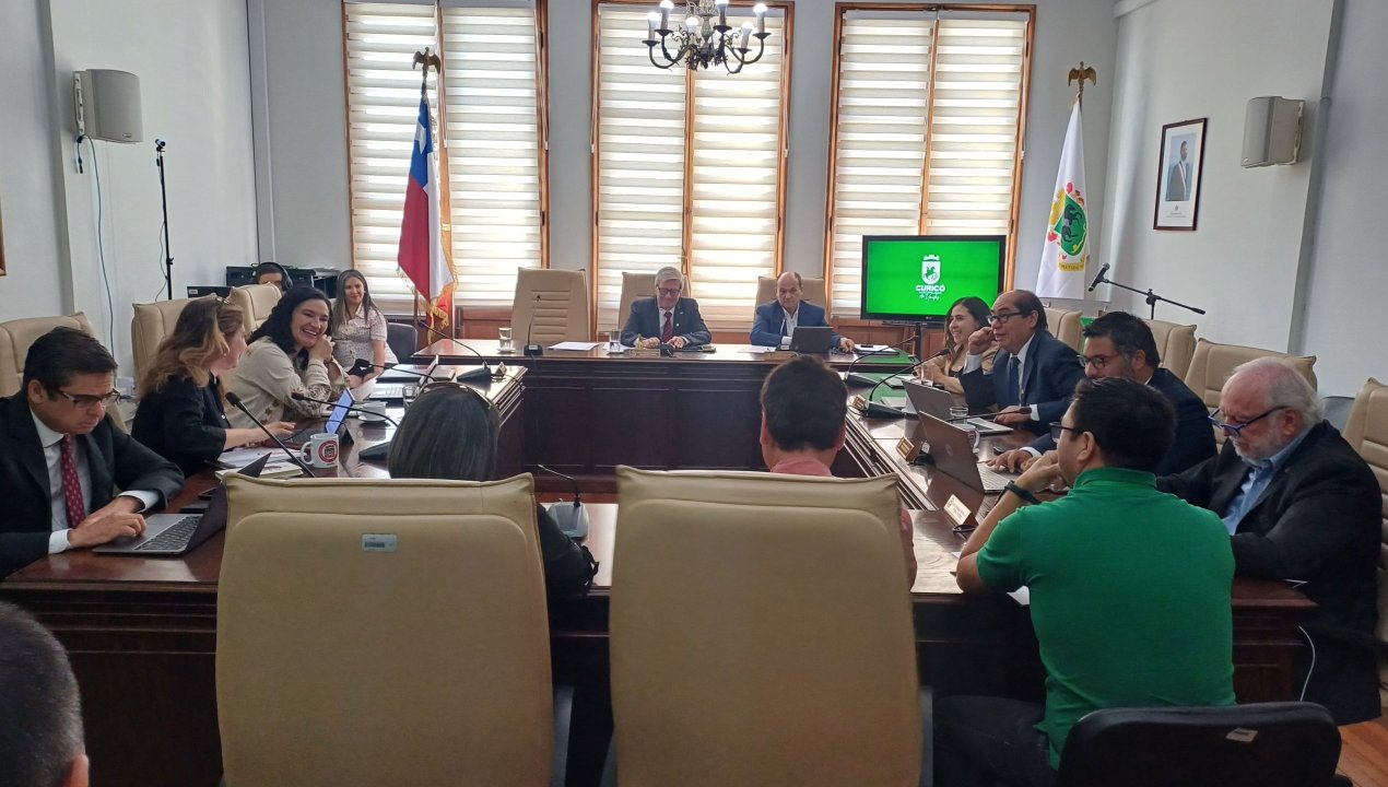 /municipio-de-curico-aprueba-millonarias-subvenciones