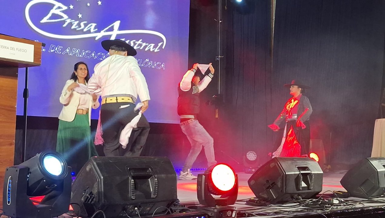 /primavera-celebro-sus-45-anos-con-emotivos-reconocimientos-y-actividades