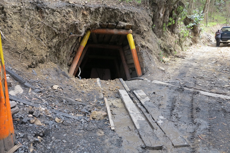 /explosion-en-mina-de-carbon-deja-decenas-de-personas-fallecidas-y-atrapadas-en-colombia