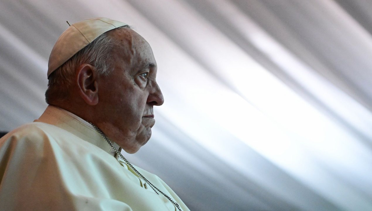 /roma-papa-francisco-es-hospitalizado-por-infeccion-respiratoria