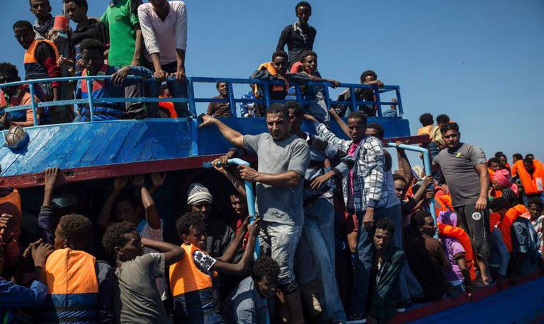 /italia-decretan-estado-de-emergencia-migratoria-tras-aumento-de-flujo-en-el-mediterraneo