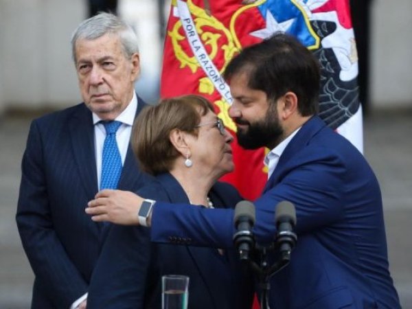 Presidente Boric oficializa candidatura de Michelle Bachelet a la ONU