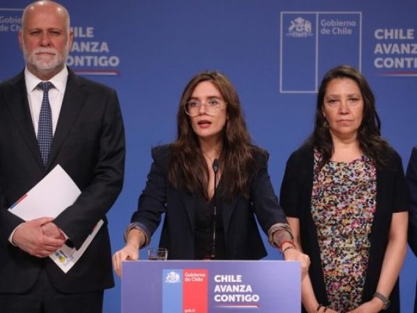 Ministra Vallejo defendió bono presidencial y respaldó al ministro Muñoz, sancionado por EE.UU.