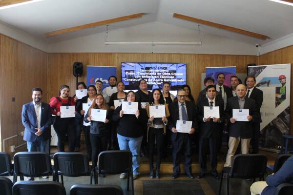 Ceremonia Curso Carpintería CChC Punta Arenas FIDE XII ETC (42)