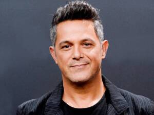 las-dos-mujeres-de-alejandro-sanz-tu-a-madrid-y-yo-a-nueva-york