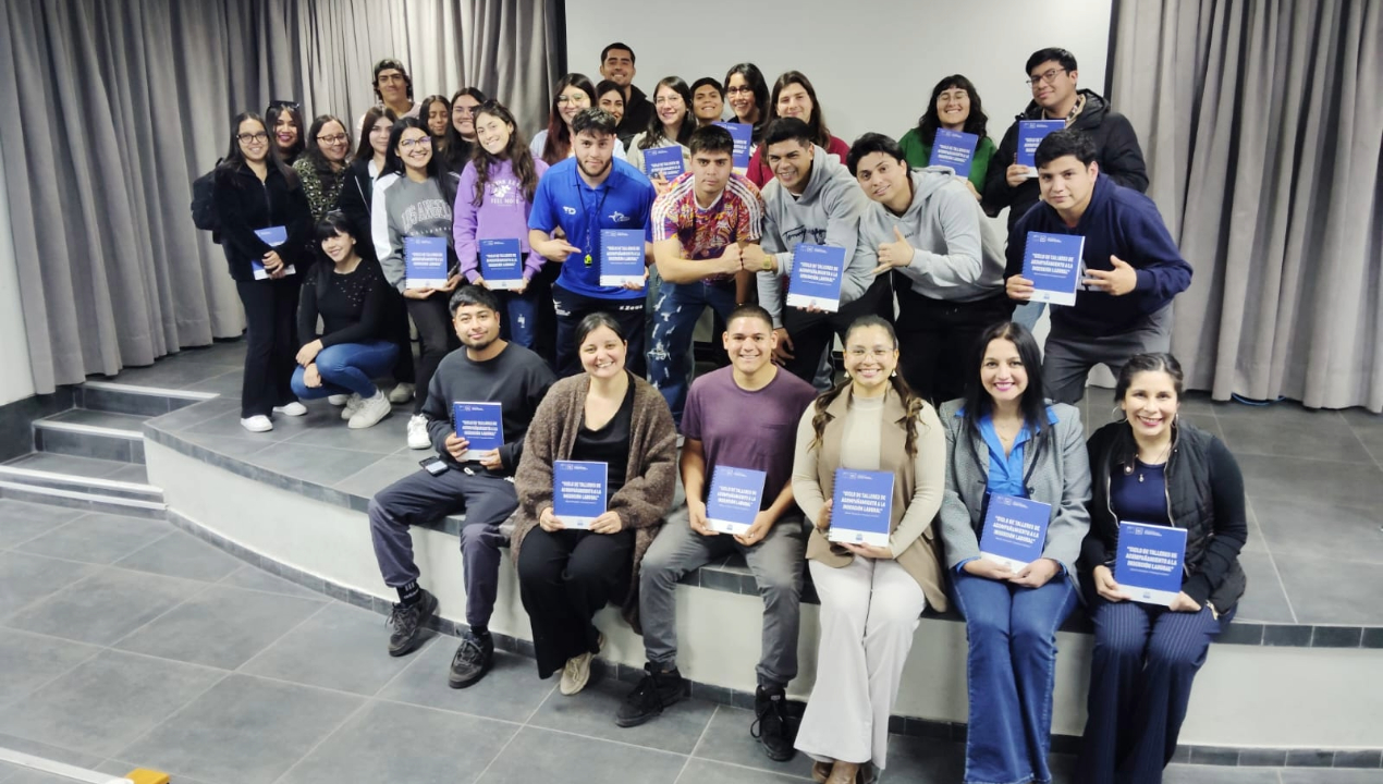 /futuros-egresados-de-la-facultad-de-educacion-cierran-el-ciclo-de-talleres